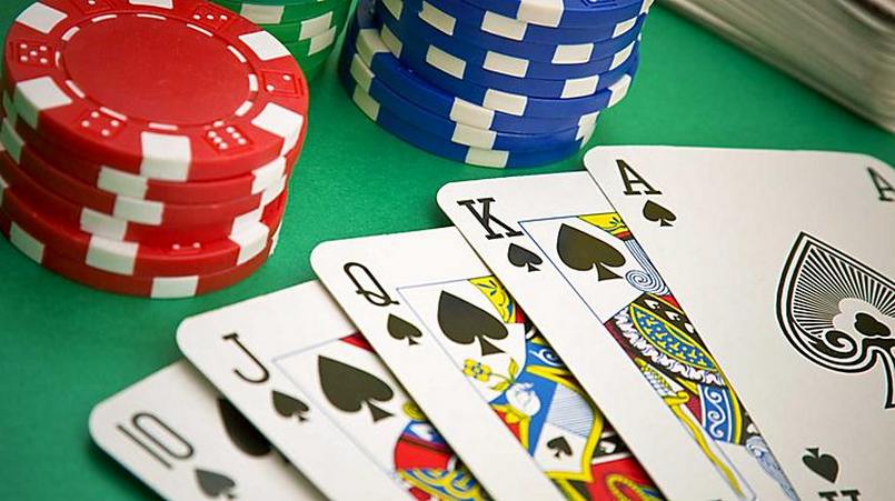 Phần mềm game bài poker cho phép lưu lịch sử giao dịch